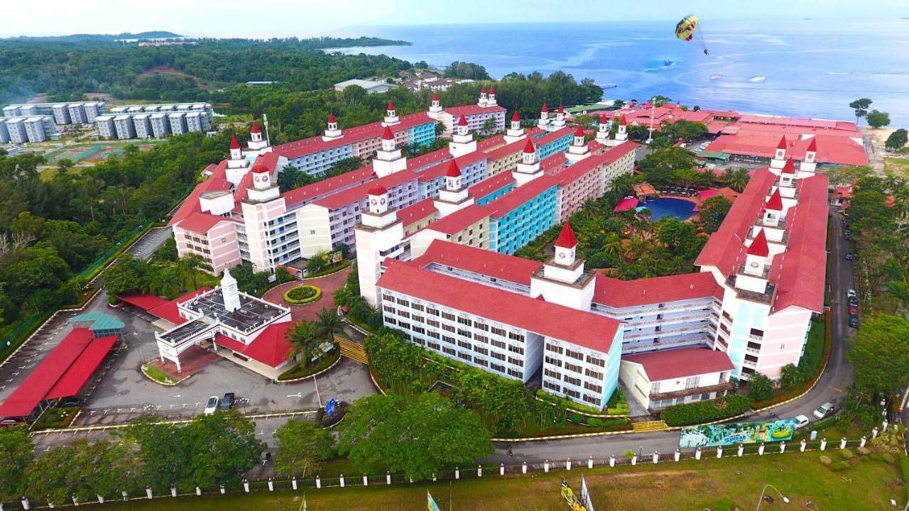 莲花迪沙鲁海滩度假村及水疗中心 Bandar Penawar 外观 照片